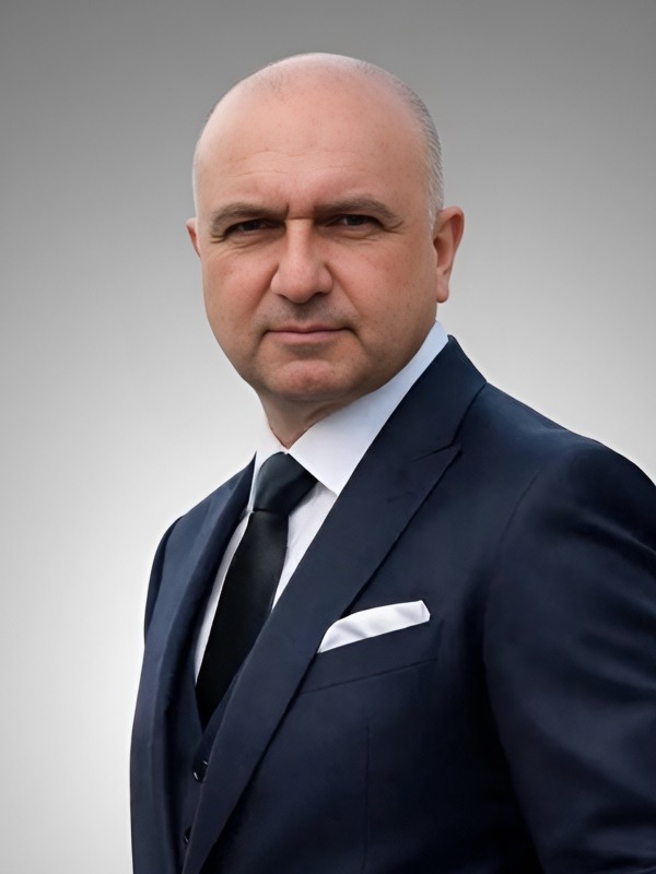 Мартиросов Олег Михайлович.